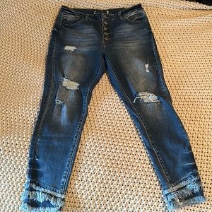 Women’s Frayed Kancan Skinny Jeans